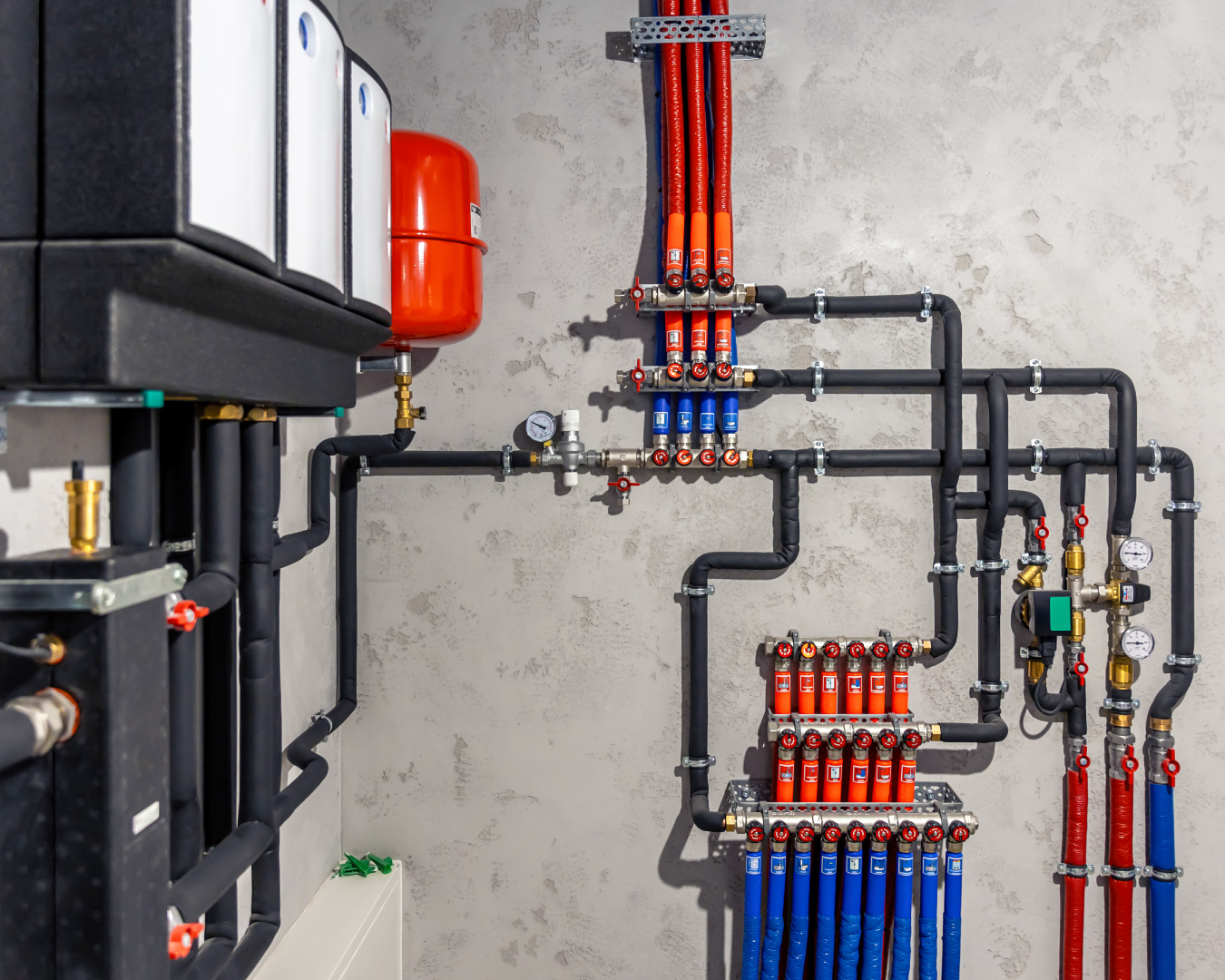 MC25 Technology. Tecnologia. Energia. Sicurezza. Soluzioni integrate per impianti civili e industriali.